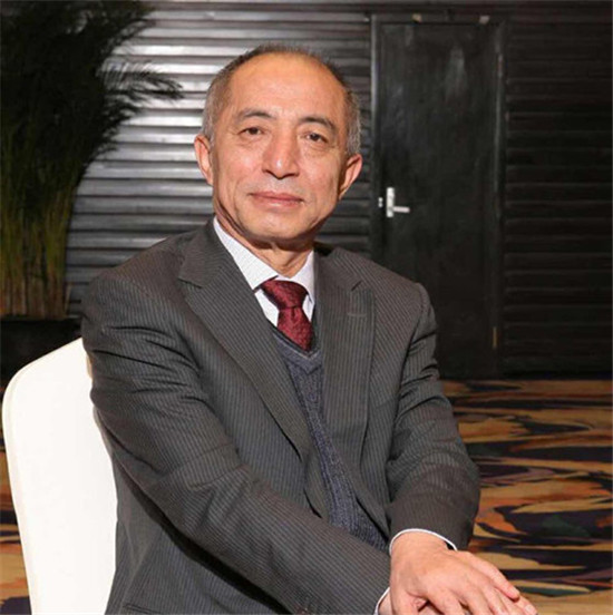 白冰,接力出版社总编辑,中国作家协会儿童文学委员会委员