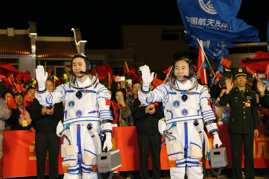 堵力)在今天举行的神舟十一号载人飞船任务新闻发布会上,中国载人航天