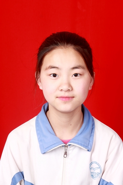 武敏,女,汉族,2002年1月出生,共青团员,山西省阳泉市郊区河底中学